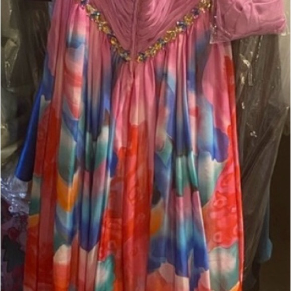 Multi-coloured Tony Bowls flowy prom gown - Picture 12 of 13